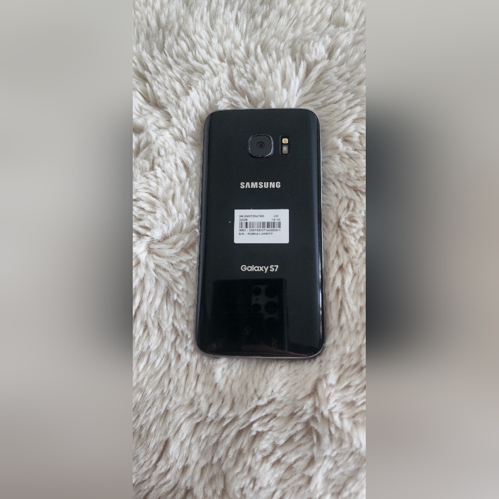 Samsung Galaxy S7 Black Smartphone